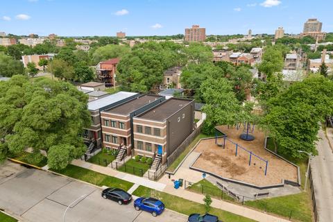 4633 S Champlain Ave, Chicago, IL 60653 photo 3