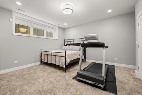 4633 S Champlain Ave, Chicago, IL 60653 photo 43