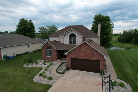 711 Casey Dr, Minooka, IL 60447 photo 2