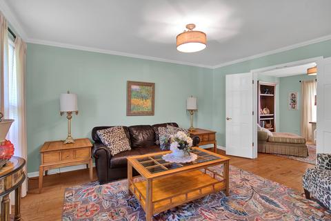 955 Auburn Ln, Bartlett, IL 60103 photo 6