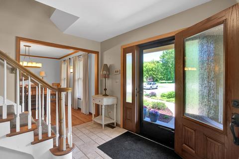 955 Auburn Ln, Bartlett, IL 60103 photo 4