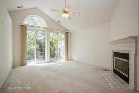 403 Cromwell Cir #3, Bartlett, IL 60103 photo 3