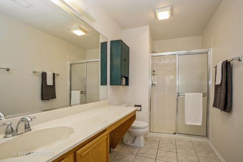 403 Cromwell Cir #3, Bartlett, IL 60103 photo 7