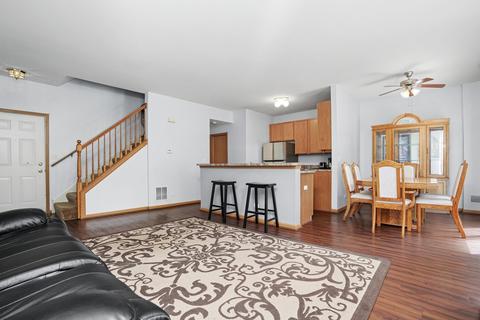 3987 Blackstone Dr, Aurora, IL 60504 photo 5