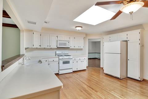 7249 Central Ave, Burr Ridge, IL 60527 photo 22