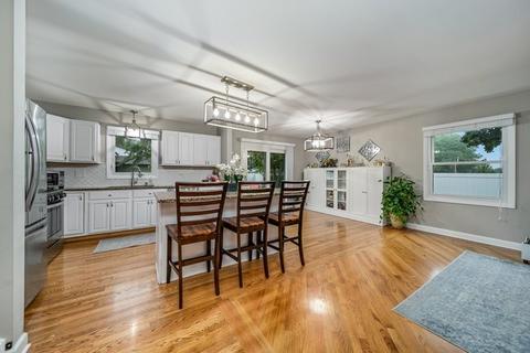 3667 Whispering Trails Dr, Hoffman Estates, IL 60192 photo 8