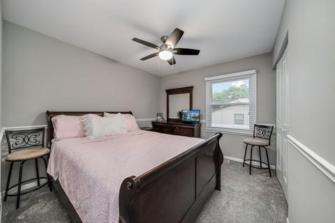 3667 Whispering Trails Dr, Hoffman Estates, IL 60192 photo 16
