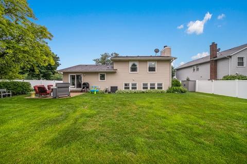 3667 Whispering Trails Dr, Hoffman Estates, IL 60192 photo 29