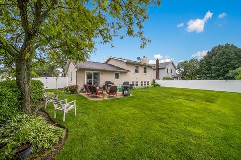 3667 Whispering Trails Dr, Hoffman Estates, IL 60192 photo 28
