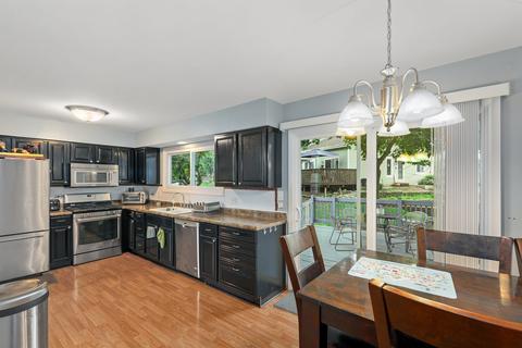 627 Harbor Ter, Bartlett, IL 60103 photo 11