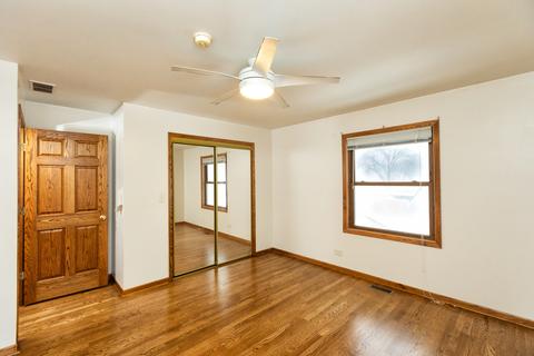2405 Wilke Rd, Rolling Meadows, IL 60008 photo 19