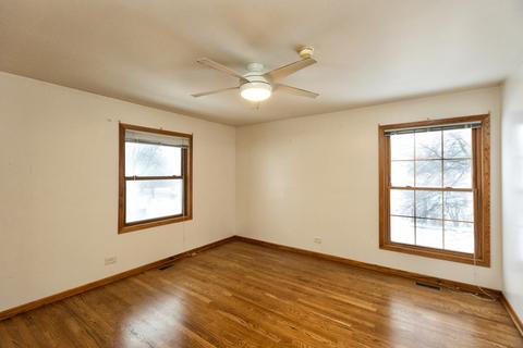 2405 Wilke Rd, Rolling Meadows, IL 60008 photo 18