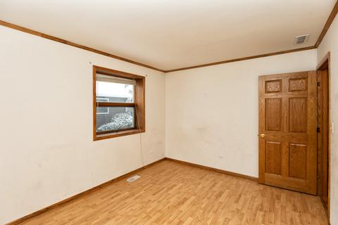 2405 Wilke Rd, Rolling Meadows, IL 60008 photo 5