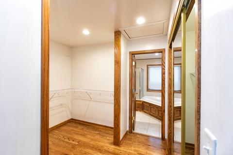 2405 Wilke Rd, Rolling Meadows, IL 60008 photo 22