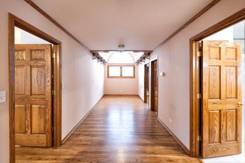 2405 Wilke Rd, Rolling Meadows, IL 60008 photo 8