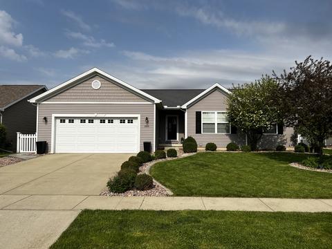 2201 Emory Ln, Normal, IL 61761 photo 1