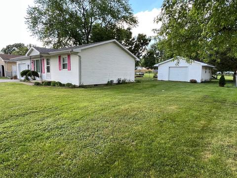 804 E Washington St, Le Roy, IL 61752 photo 20