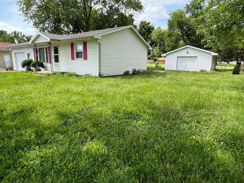 804 E Washington St, Le Roy, IL 61752 photo 23