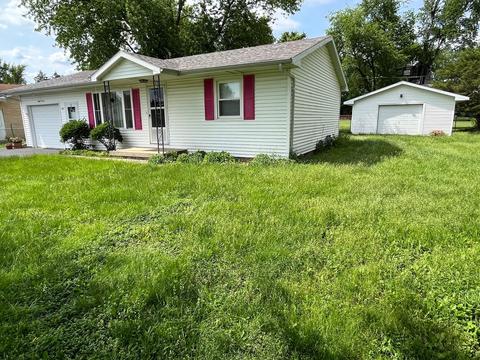 804 E Washington St, Le Roy, IL 61752 photo 21