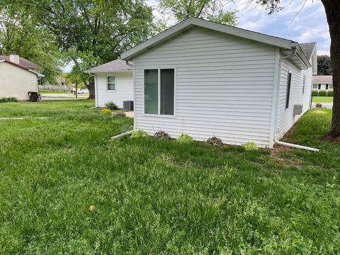 804 E Washington St, Le Roy, IL 61752 photo 50