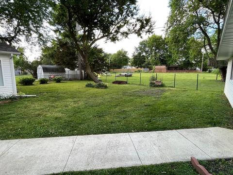 804 E Washington St, Le Roy, IL 61752 photo 37