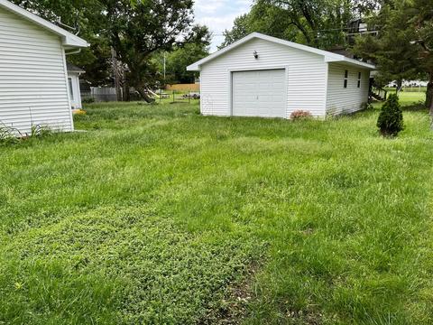 804 E Washington St, Le Roy, IL 61752 photo 25