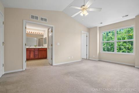 282 Comstock Dr, Elgin, IL 60124 photo 17