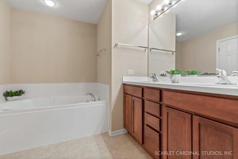 282 Comstock Dr, Elgin, IL 60124 photo 20