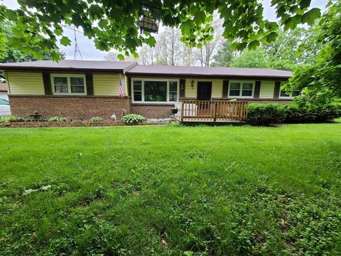 8511 Nolan St, Harvard, IL 60033 photo 1