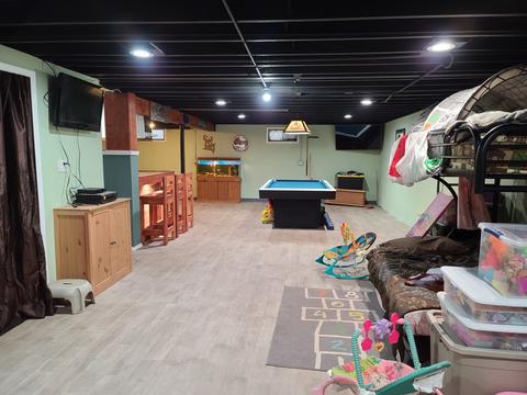 8511 Nolan St, Harvard, IL 60033 photo 10