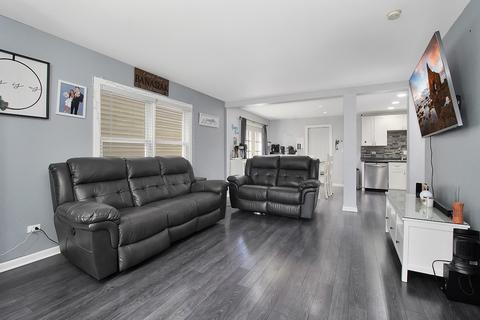 4130 Rivertowne Dr, Plainfield, IL 60586 photo 3