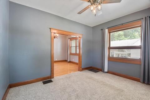 204 E Main St, Royal, IL 61871 photo 3