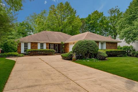 1204 E Gartner Rd, Naperville, IL 60540 photo 1