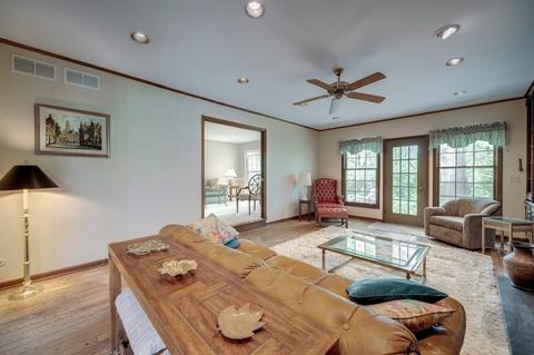 1204 E Gartner Rd, Naperville, IL 60540 photo 11