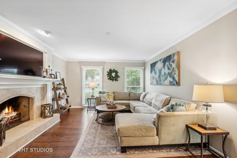 515 Hevern Dr, Wheaton, IL 60189 photo 8
