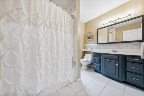 515 Hevern Dr, Wheaton, IL 60189 photo 14