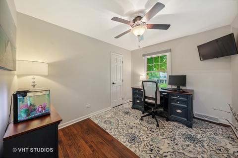 515 Hevern Dr, Wheaton, IL 60189 photo 13