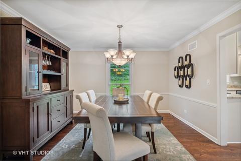 515 Hevern Dr, Wheaton, IL 60189 photo 5