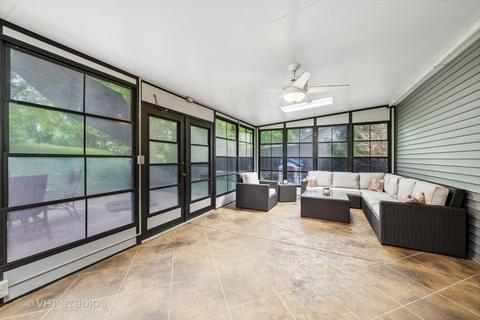 515 Hevern Dr, Wheaton, IL 60189 photo 19
