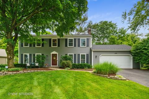 515 Hevern Dr, Wheaton, IL 60189 photo 1