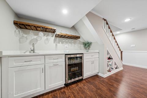 515 Hevern Dr, Wheaton, IL 60189 photo 16