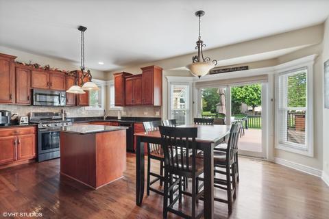 25824 Ross Ln, Plainfield, IL 60585 photo 17