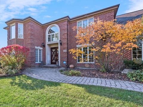 310 Devon Dr, Burr Ridge, IL 60527 photo 3