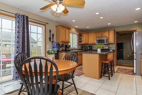 3291 Blue Bird St, Normal, IL 61761 photo 3