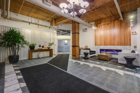 360 W Illinois St #307, Chicago, IL 60654 photo 2