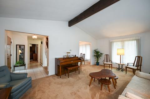 1804 E Hawthorne Blvd, Wheaton, IL 60187 photo 6