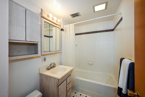 1804 E Hawthorne Blvd, Wheaton, IL 60187 photo 24