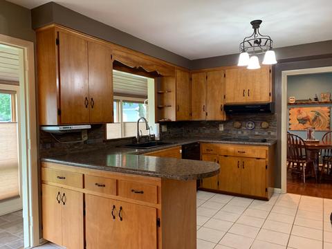 502 Fairway Dr, Morrison, IL 61270 photo 11