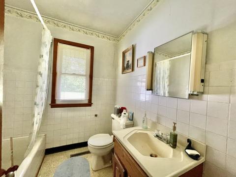188 N Bates Ave, Kankakee, IL 60901 photo 9