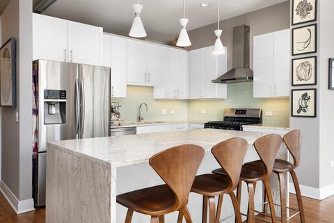 770 W Gladys Ave #803, Chicago, IL 60661 photo 5